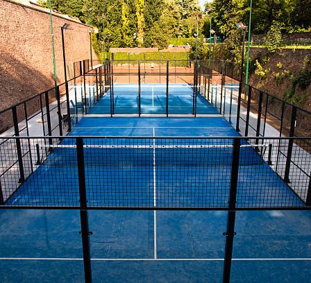 Construction court de padel